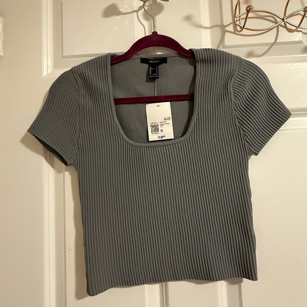 Forever 21 Grey Ribbed Crop T-Shirt Short Sleeve